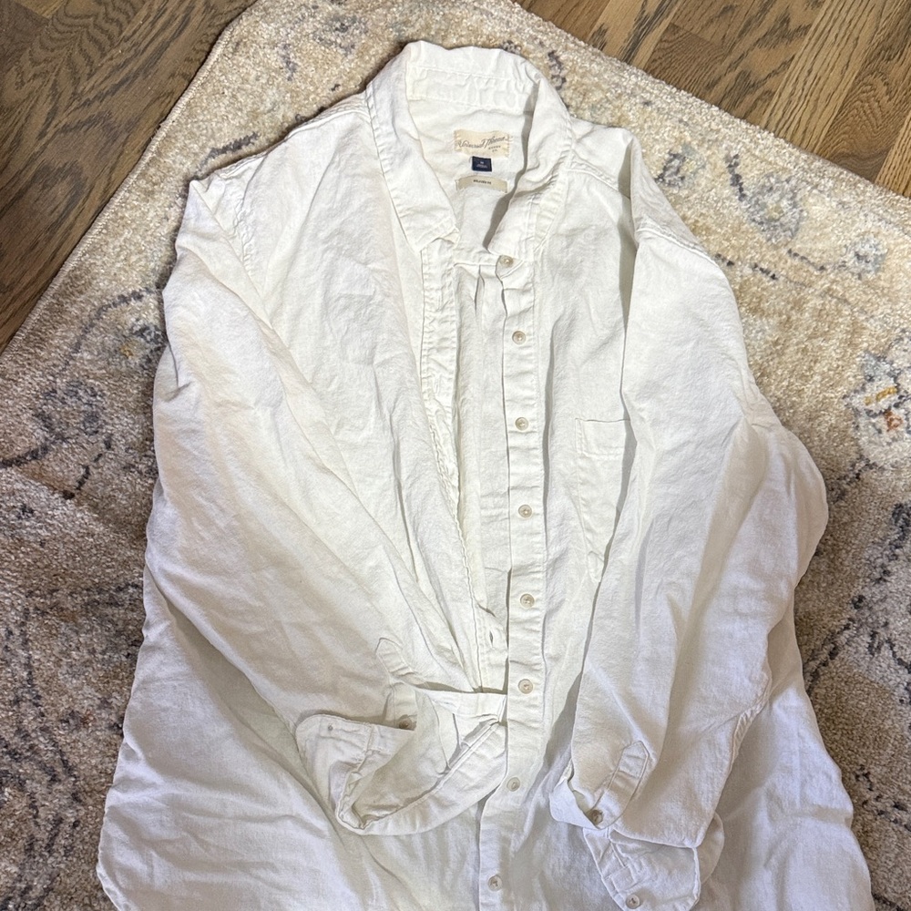 Universal Thread White Button Down Shirt